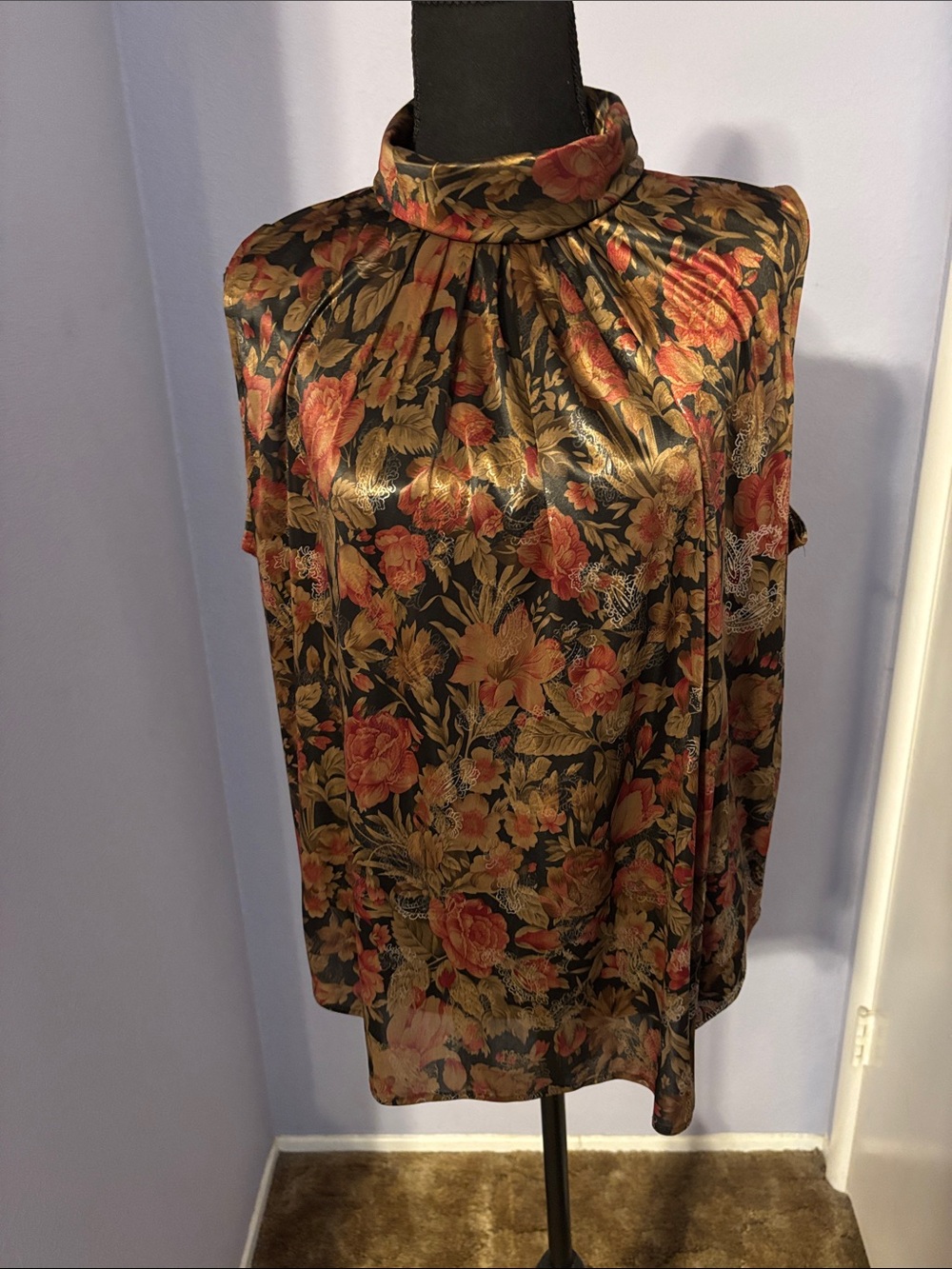 Vintage Dress Barn Floral High-Neck Sleeveless Blouse in Black and Gold